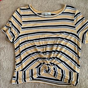 size M stripped crop top